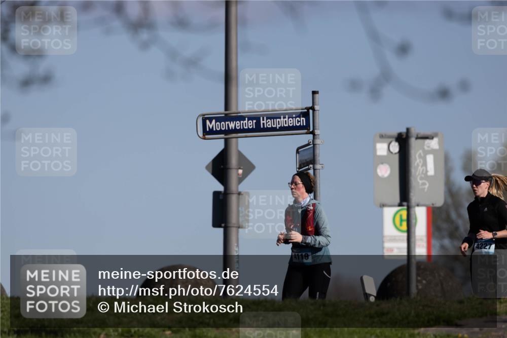 06.04.2025 - 44. Internationalen Wilhelmsburger Insellauf Michael Strokosch http://msf.ph/oto/7624554 06.04.2025 10:08:32 Laufen 4119, 4227 meine-sportfotos.de