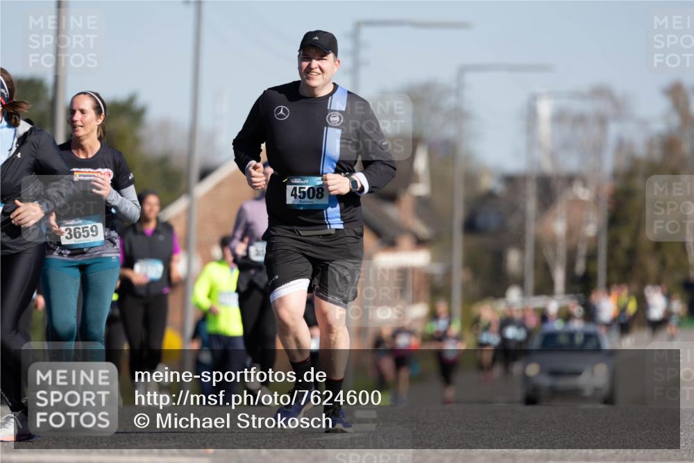 06.04.2025 - 44. Internationalen Wilhelmsburger Insellauf Michael Strokosch http://msf.ph/oto/7624600 06.04.2025 10:09:29 Laufen 3659, 4508 meine-sportfotos.de