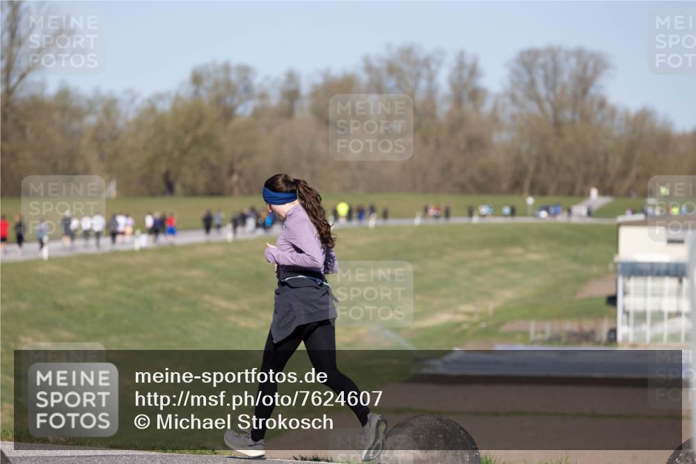06.04.2025 - 44. Internationalen Wilhelmsburger Insellauf Michael Strokosch http://msf.ph/oto/7624607 06.04.2025 10:09:43 Laufen  meine-sportfotos.de