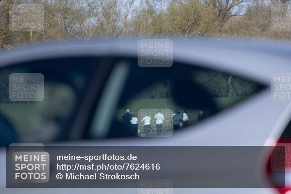 06.04.2025 - 44. Internationalen Wilhelmsburger Insellauf Michael Strokosch http://msf.ph/oto/7624616 06.04.2025 10:09:52 Laufen  meine-sportfotos.de