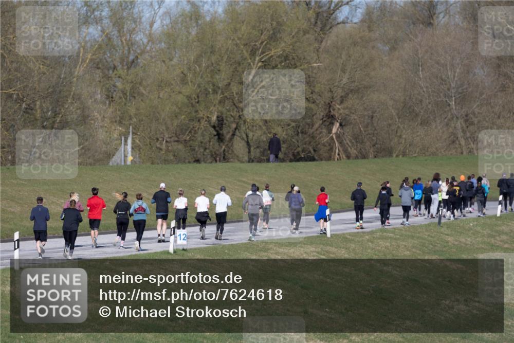 06.04.2025 - 44. Internationalen Wilhelmsburger Insellauf Michael Strokosch http://msf.ph/oto/7624618 06.04.2025 10:09:54 Laufen  meine-sportfotos.de