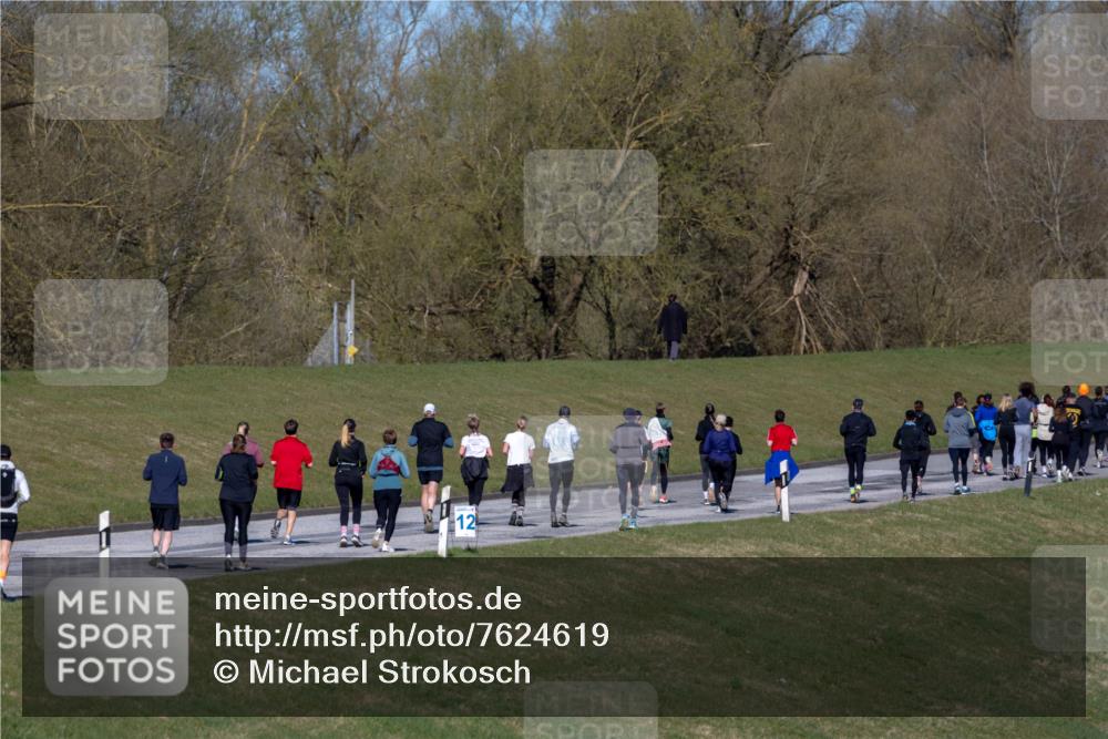 06.04.2025 - 44. Internationalen Wilhelmsburger Insellauf Michael Strokosch http://msf.ph/oto/7624619 06.04.2025 10:09:54 Laufen 12 meine-sportfotos.de