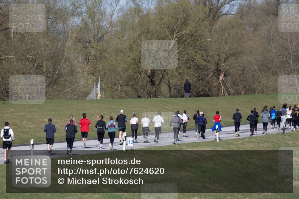 06.04.2025 - 44. Internationalen Wilhelmsburger Insellauf Michael Strokosch http://msf.ph/oto/7624620 06.04.2025 10:09:55 Laufen 12 meine-sportfotos.de