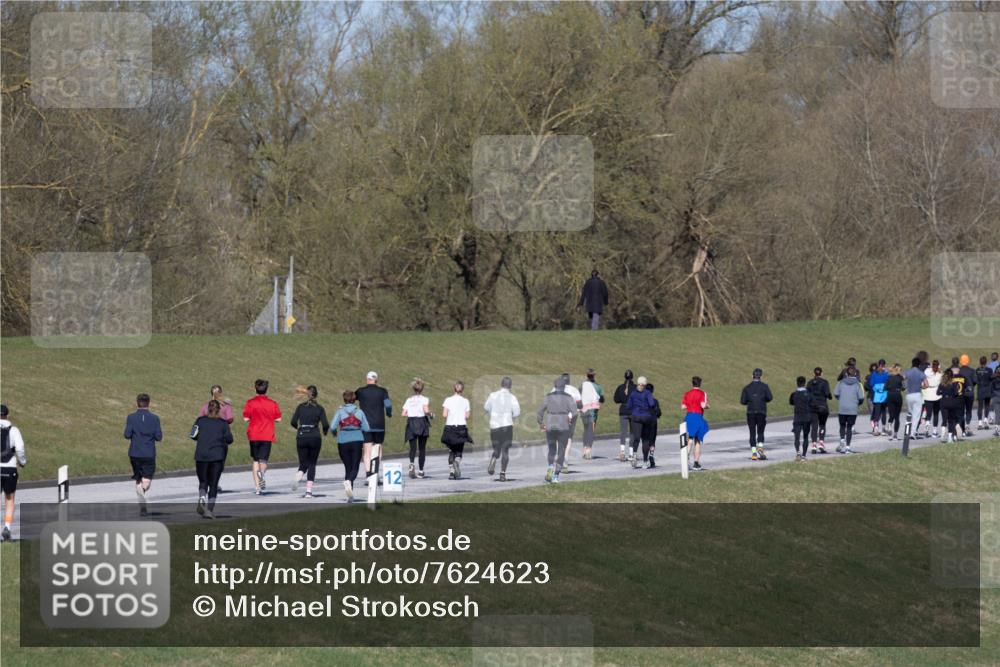06.04.2025 - 44. Internationalen Wilhelmsburger Insellauf Michael Strokosch http://msf.ph/oto/7624623 06.04.2025 10:09:55 Laufen 12 meine-sportfotos.de