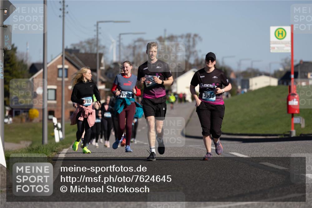 06.04.2025 - 44. Internationalen Wilhelmsburger Insellauf Michael Strokosch http://msf.ph/oto/7624645 06.04.2025 10:10:14 Laufen 782, 37, 3531 meine-sportfotos.de