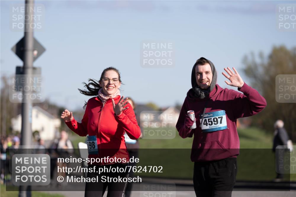 06.04.2025 - 44. Internationalen Wilhelmsburger Insellauf Michael Strokosch http://msf.ph/oto/7624702 06.04.2025 10:12:04 Laufen 198, 4597 meine-sportfotos.de