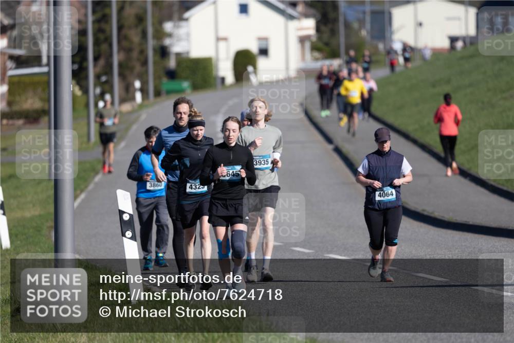 06.04.2025 - 44. Internationalen Wilhelmsburger Insellauf Michael Strokosch http://msf.ph/oto/7624718 06.04.2025 10:13:34 Laufen 645, 3860, 4325, 3935, 4064 meine-sportfotos.de
