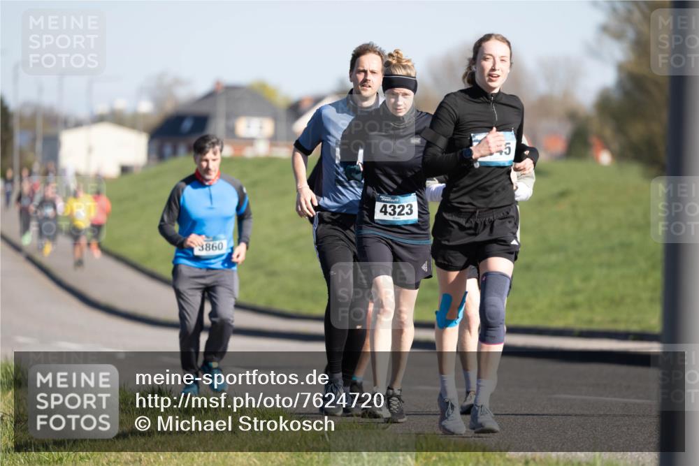 06.04.2025 - 44. Internationalen Wilhelmsburger Insellauf Michael Strokosch http://msf.ph/oto/7624720 06.04.2025 10:13:46 Laufen 3860, 5, 4323 meine-sportfotos.de