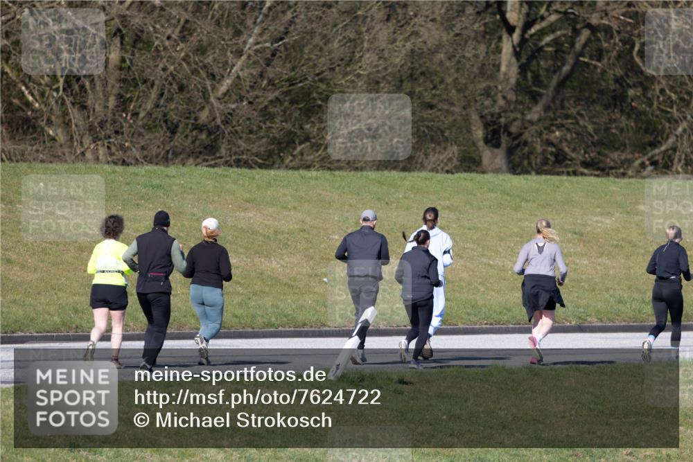 06.04.2025 - 44. Internationalen Wilhelmsburger Insellauf Michael Strokosch http://msf.ph/oto/7624722 06.04.2025 10:14:12 Laufen  meine-sportfotos.de