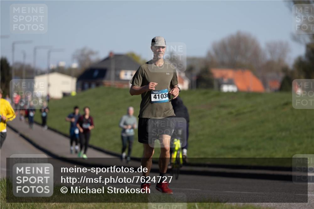 06.04.2025 - 44. Internationalen Wilhelmsburger Insellauf Michael Strokosch http://msf.ph/oto/7624727 06.04.2025 10:14:19 Laufen 4103, 800 meine-sportfotos.de