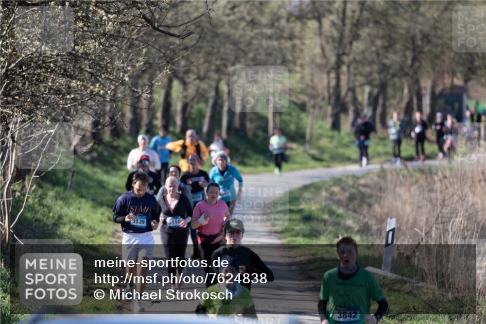 06.04.2025 - 44. Internationalen Wilhelmsburger Insellauf Michael Strokosch http://msf.ph/oto/7624838 06.04.2025 10:43:42 Laufen 5139, 3110, 3842 meine-sportfotos.de