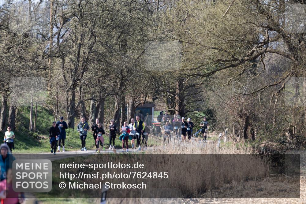 06.04.2025 - 44. Internationalen Wilhelmsburger Insellauf Michael Strokosch http://msf.ph/oto/7624845 06.04.2025 10:43:46 Laufen  meine-sportfotos.de