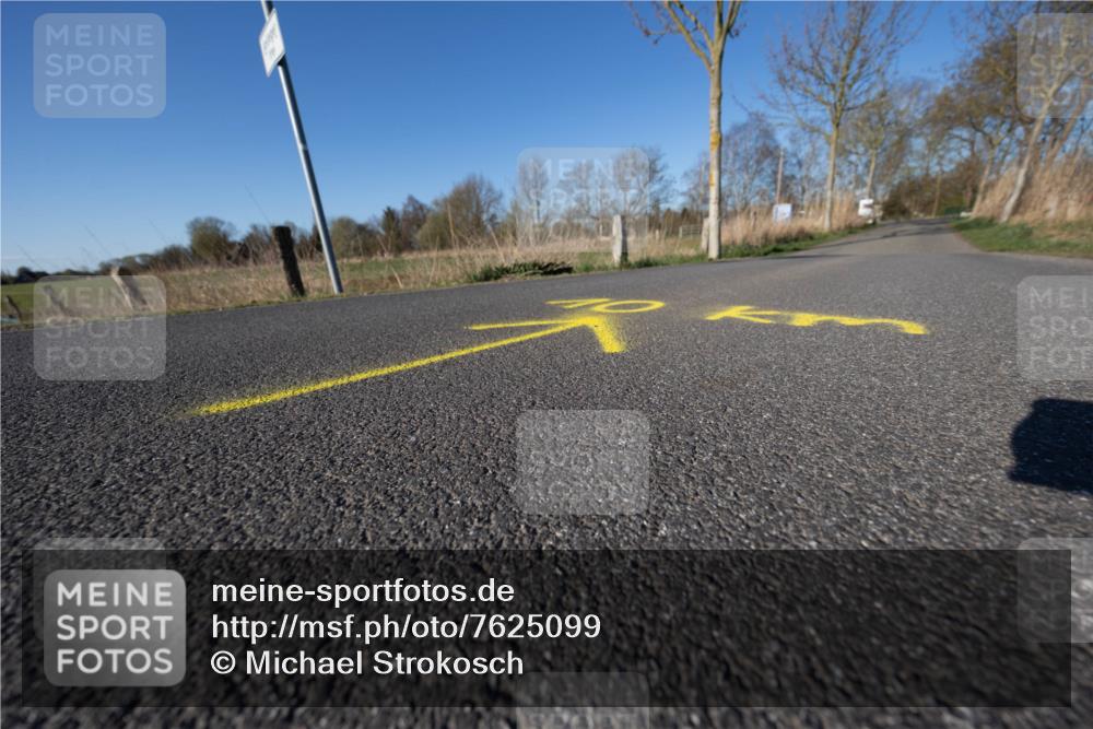 06.04.2025 - 44. Internationalen Wilhelmsburger Insellauf Michael Strokosch http://msf.ph/oto/7625099 06.04.2025 09:04:01 Laufen  meine-sportfotos.de