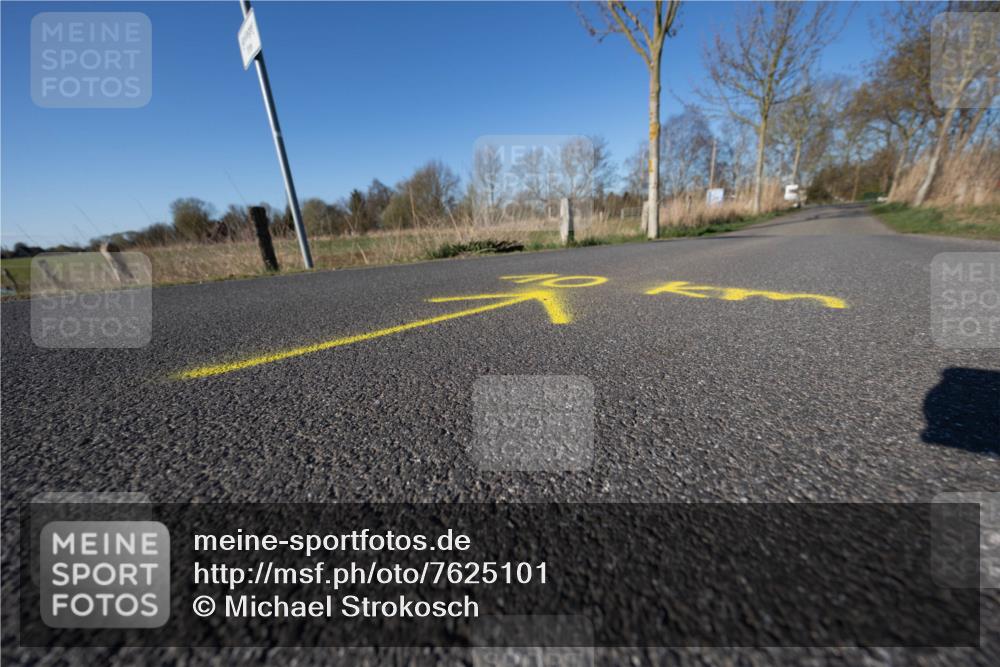 06.04.2025 - 44. Internationalen Wilhelmsburger Insellauf Michael Strokosch http://msf.ph/oto/7625101 06.04.2025 09:04:02 Laufen  meine-sportfotos.de