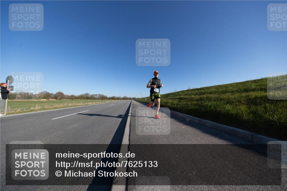 06.04.2025 - 44. Internationalen Wilhelmsburger Insellauf Michael Strokosch http://msf.ph/oto/7625133 06.04.2025 09:16:28 Laufen 3214 meine-sportfotos.de