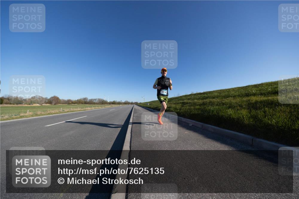 06.04.2025 - 44. Internationalen Wilhelmsburger Insellauf Michael Strokosch http://msf.ph/oto/7625135 06.04.2025 09:16:28 Laufen 3214 meine-sportfotos.de