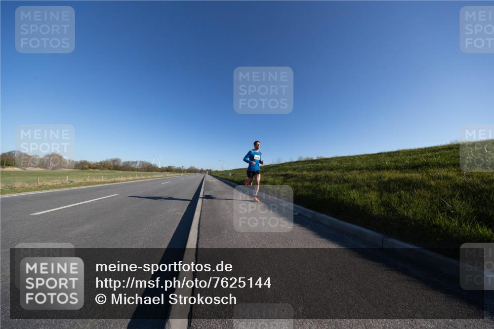 06.04.2025 - 44. Internationalen Wilhelmsburger Insellauf Michael Strokosch http://msf.ph/oto/7625144 06.04.2025 09:16:48 Laufen 475 meine-sportfotos.de