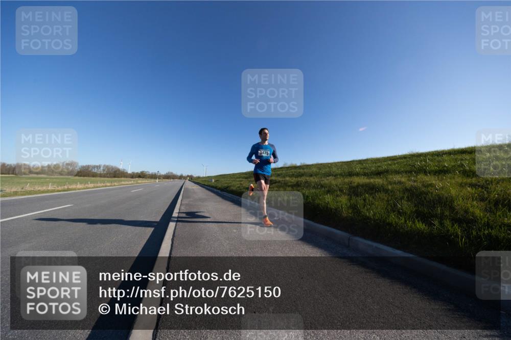 06.04.2025 - 44. Internationalen Wilhelmsburger Insellauf Michael Strokosch http://msf.ph/oto/7625150 06.04.2025 09:16:49 Laufen 3475 meine-sportfotos.de