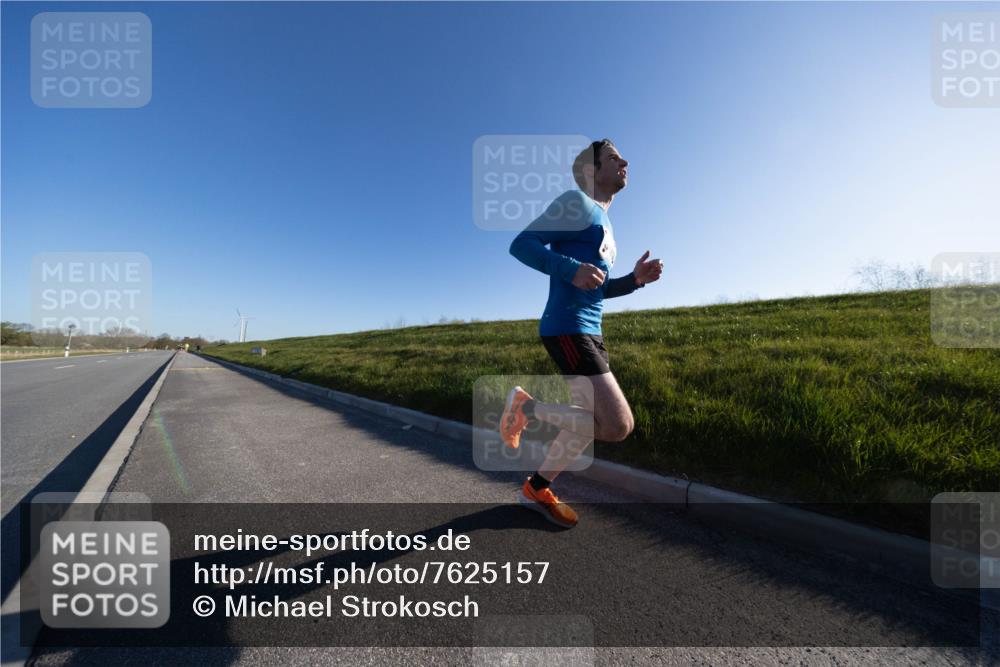 06.04.2025 - 44. Internationalen Wilhelmsburger Insellauf Michael Strokosch http://msf.ph/oto/7625157 06.04.2025 09:16:49 Laufen  meine-sportfotos.de