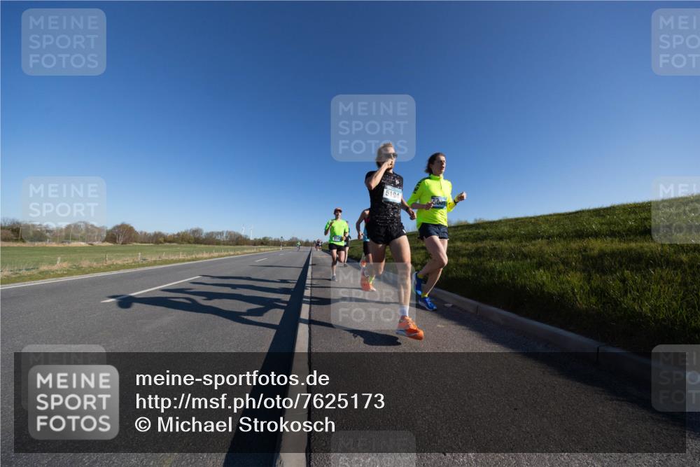 06.04.2025 - 44. Internationalen Wilhelmsburger Insellauf Michael Strokosch http://msf.ph/oto/7625173 06.04.2025 09:17:09 Laufen 5194, 5001 meine-sportfotos.de
