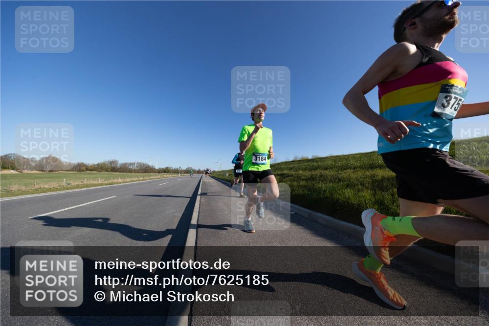 06.04.2025 - 44. Internationalen Wilhelmsburger Insellauf Michael Strokosch http://msf.ph/oto/7625185 06.04.2025 09:17:10 Laufen 3392, 3184, 375 meine-sportfotos.de