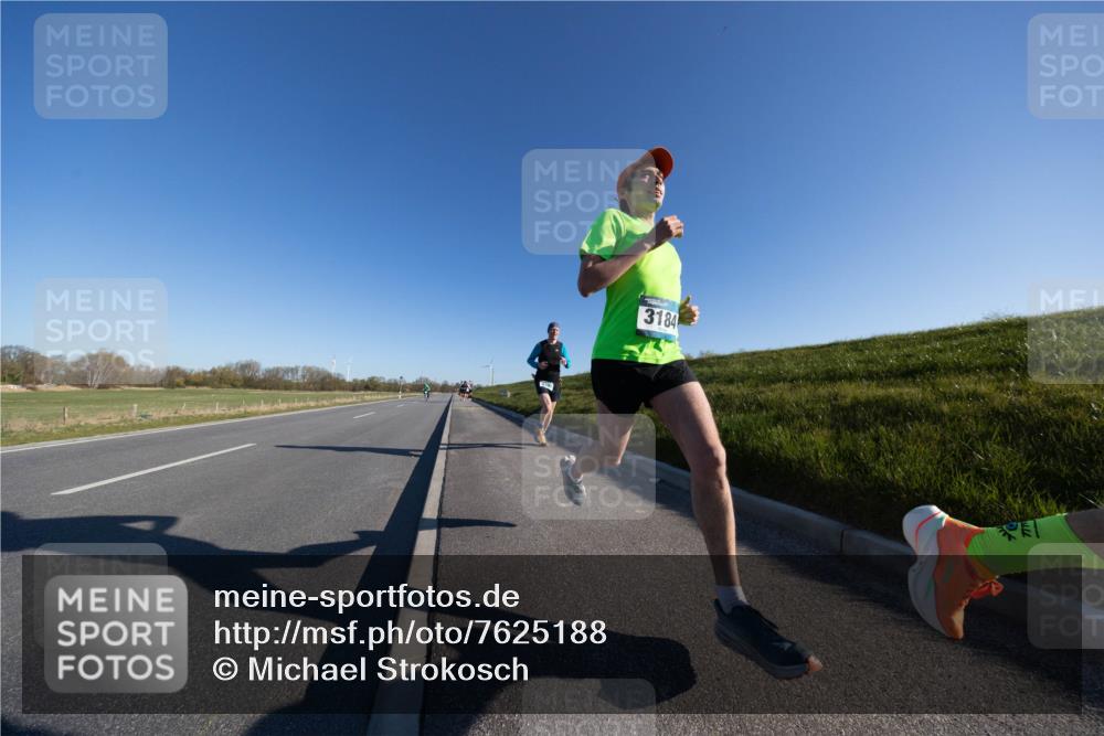 06.04.2025 - 44. Internationalen Wilhelmsburger Insellauf Michael Strokosch http://msf.ph/oto/7625188 06.04.2025 09:17:10 Laufen 3184 meine-sportfotos.de
