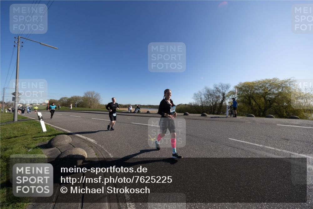 06.04.2025 - 44. Internationalen Wilhelmsburger Insellauf Michael Strokosch http://msf.ph/oto/7625225 06.04.2025 10:13:14 Laufen  meine-sportfotos.de