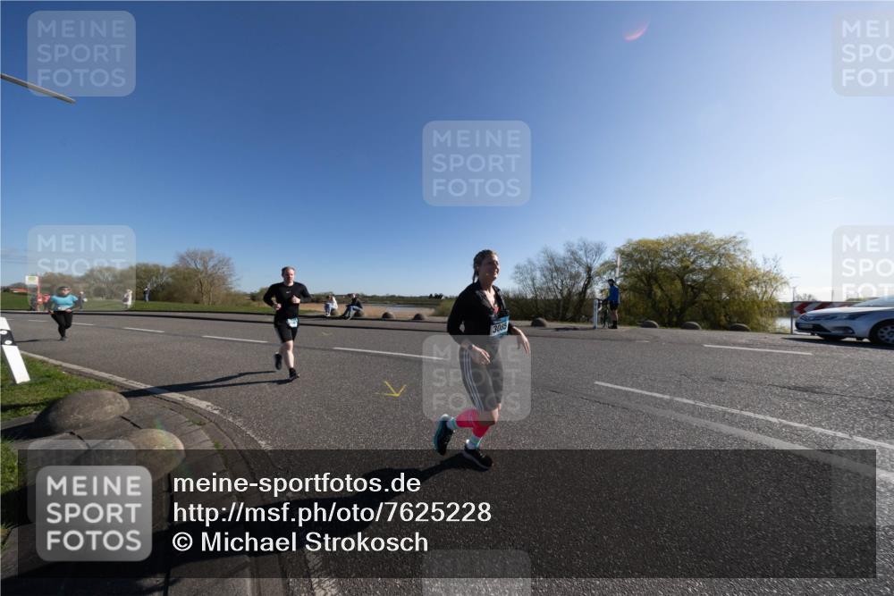 06.04.2025 - 44. Internationalen Wilhelmsburger Insellauf Michael Strokosch http://msf.ph/oto/7625228 06.04.2025 10:13:14 Laufen 3085 meine-sportfotos.de