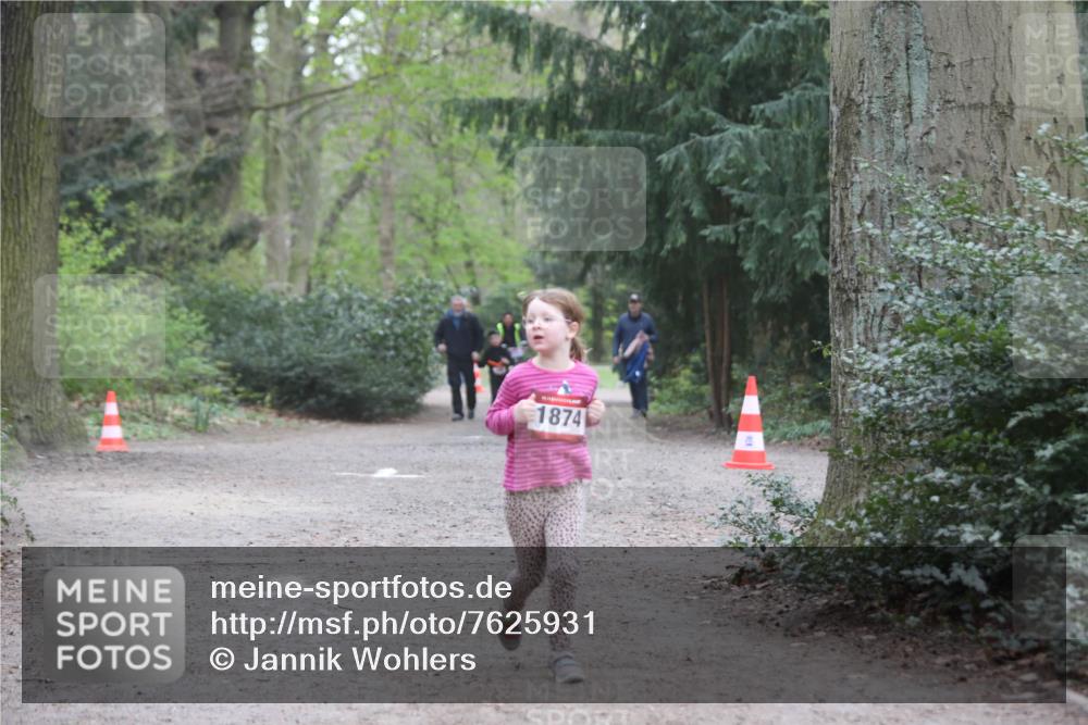 13.04.2025 - Hammer Lauf Jannik Wohlers http://msf.ph/oto/7625931 13.04.2025 08:24:07 Laufen 1874 meine-sportfotos.de