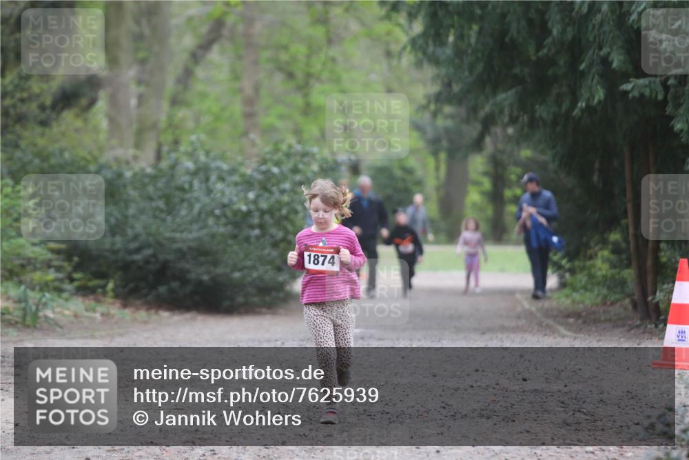 13.04.2025 - Hammer Lauf Jannik Wohlers http://msf.ph/oto/7625939 13.04.2025 08:24:03 Laufen 1874 meine-sportfotos.de
