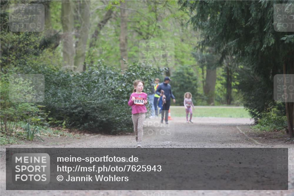13.04.2025 - Hammer Lauf Jannik Wohlers http://msf.ph/oto/7625943 13.04.2025 08:23:58 Laufen 1874 meine-sportfotos.de