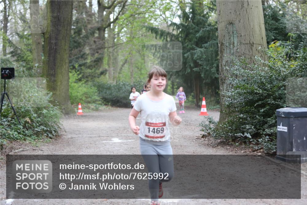 13.04.2025 - Hammer Lauf Jannik Wohlers http://msf.ph/oto/7625992 13.04.2025 08:23:30 Laufen 1469 meine-sportfotos.de