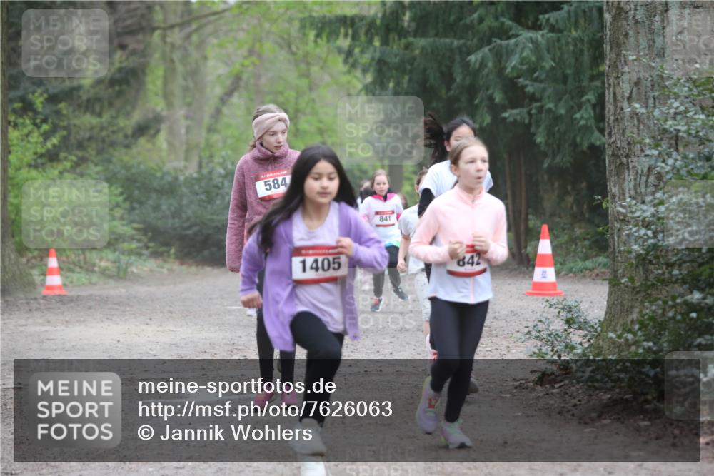 13.04.2025 - Hammer Lauf Jannik Wohlers http://msf.ph/oto/7626063 13.04.2025 08:23:12 Laufen 584, 1405, 841, 842, 201 meine-sportfotos.de