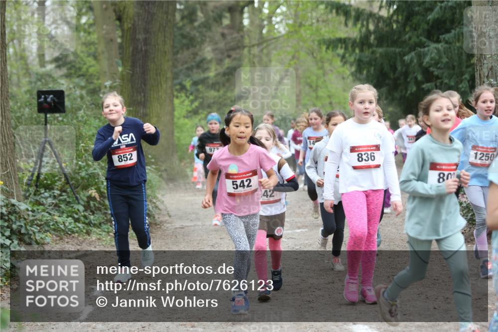 13.04.2025 - Hammer Lauf Jannik Wohlers http://msf.ph/oto/7626123 13.04.2025 08:22:52 Laufen 852, 97, 542, 42, 15, 836, 80, 1250 meine-sportfotos.de