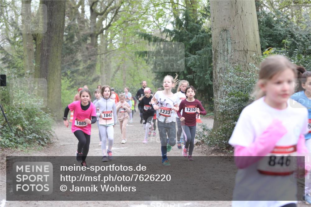 13.04.2025 - Hammer Lauf Jannik Wohlers http://msf.ph/oto/7626220 13.04.2025 08:22:27 Laufen 1518, 50, 1210, 1233, 1842, 1085, 846, 6 meine-sportfotos.de