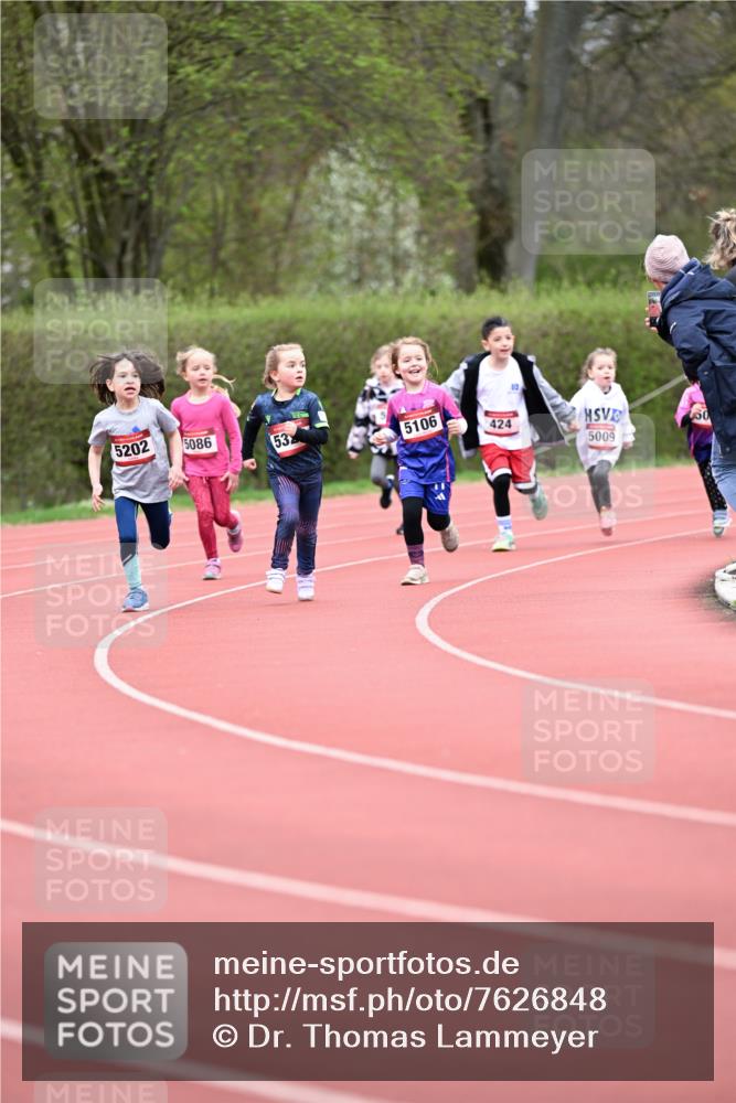 13.04.2025 - Hammer Lauf Dr. Thomas Lammeyer http://msf.ph/oto/7626848 13.04.2025 09:01:49 Laufen 5202, 5086, 53, 5106, 424, 5009, 60 meine-sportfotos.de