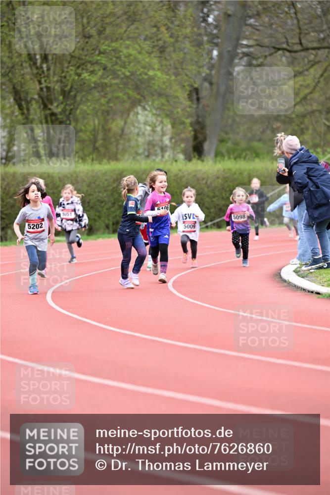 13.04.2025 - Hammer Lauf Dr. Thomas Lammeyer http://msf.ph/oto/7626860 13.04.2025 09:01:51 Laufen 5202, 5251, 106, 5098, 5009 meine-sportfotos.de
