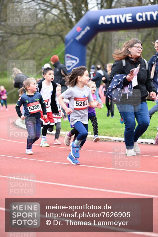 13.04.2025 - Hammer Lauf Dr. Thomas Lammeyer http://msf.ph/oto/7626905 13.04.2025 09:01:56 Laufen 5320, 4, 5202, 100 meine-sportfotos.de