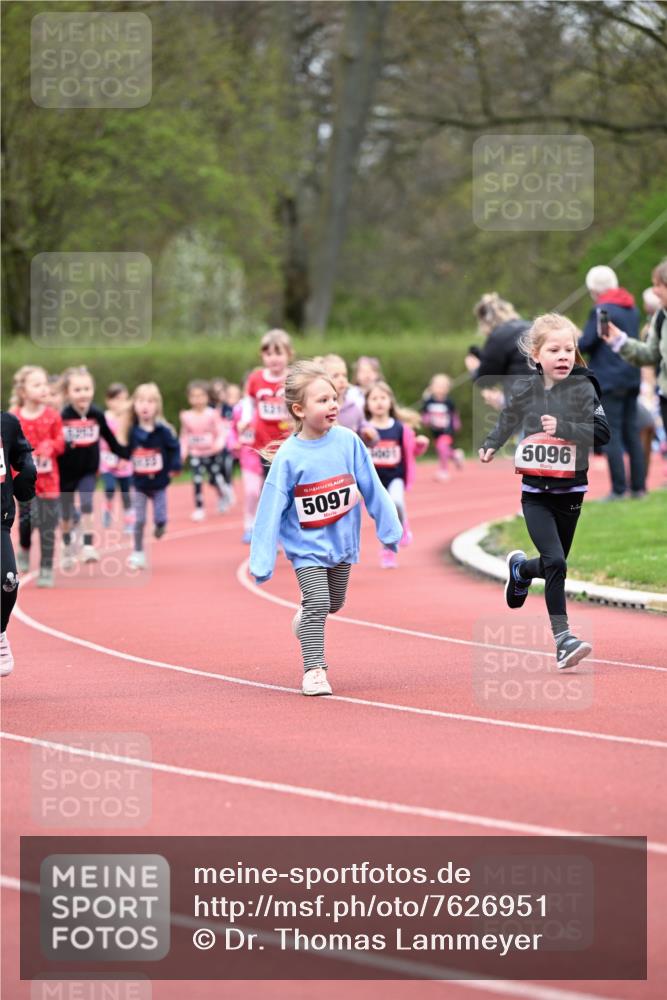 13.04.2025 - Hammer Lauf Dr. Thomas Lammeyer http://msf.ph/oto/7626951 13.04.2025 09:02:02 Laufen 15, 5097, 5096 meine-sportfotos.de