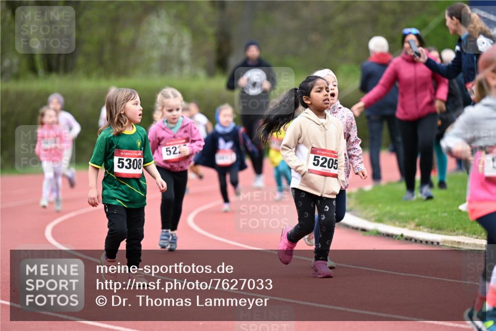 13.04.2025 - Hammer Lauf Dr. Thomas Lammeyer http://msf.ph/oto/7627033 13.04.2025 09:02:14 Laufen 15, 5308, 522, 15, 5205 meine-sportfotos.de