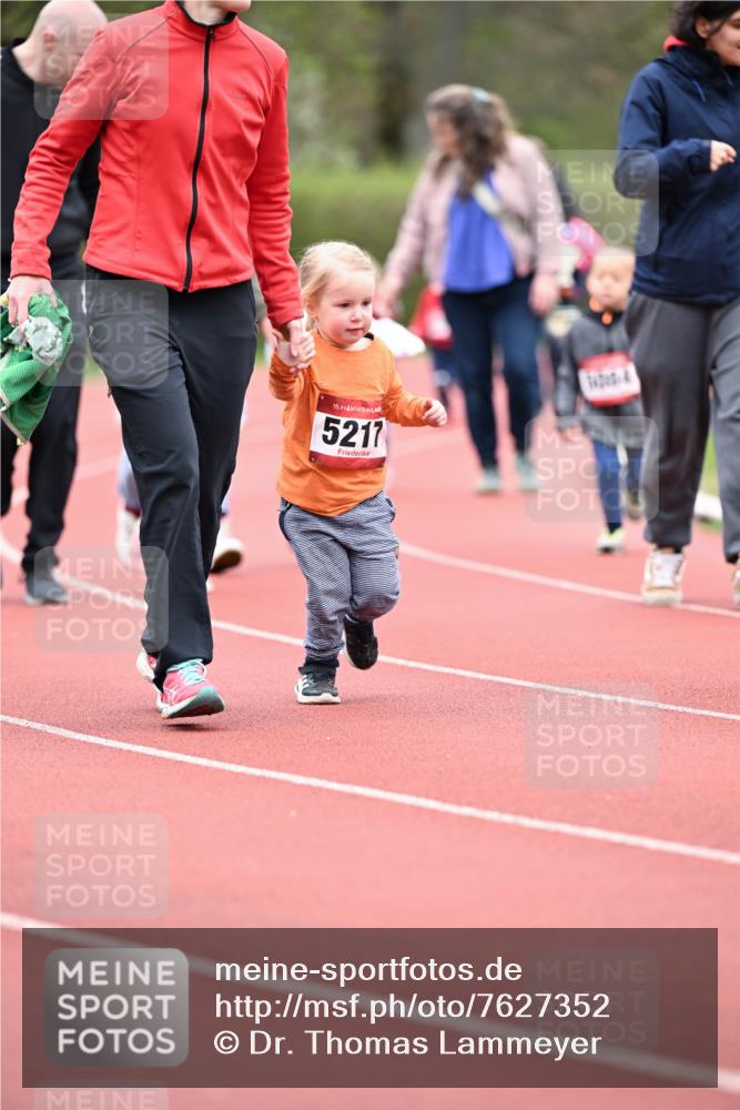 13.04.2025 - Hammer Lauf Dr. Thomas Lammeyer http://msf.ph/oto/7627352 13.04.2025 09:02:58 Laufen 15, 5217 meine-sportfotos.de