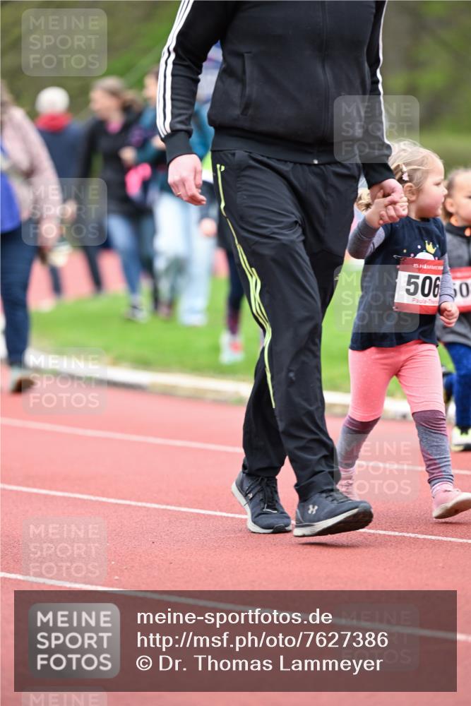 13.04.2025 - Hammer Lauf Dr. Thomas Lammeyer http://msf.ph/oto/7627386 13.04.2025 09:03:02 Laufen 8, 15, 506, 0 meine-sportfotos.de