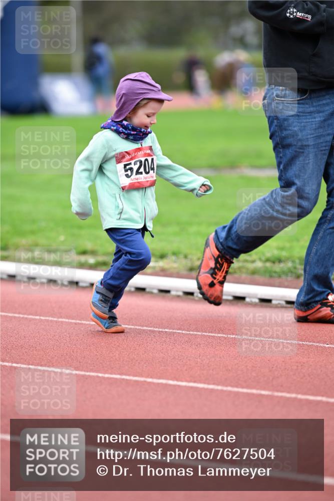13.04.2025 - Hammer Lauf Dr. Thomas Lammeyer http://msf.ph/oto/7627504 13.04.2025 09:03:32 Laufen 15, 5204 meine-sportfotos.de