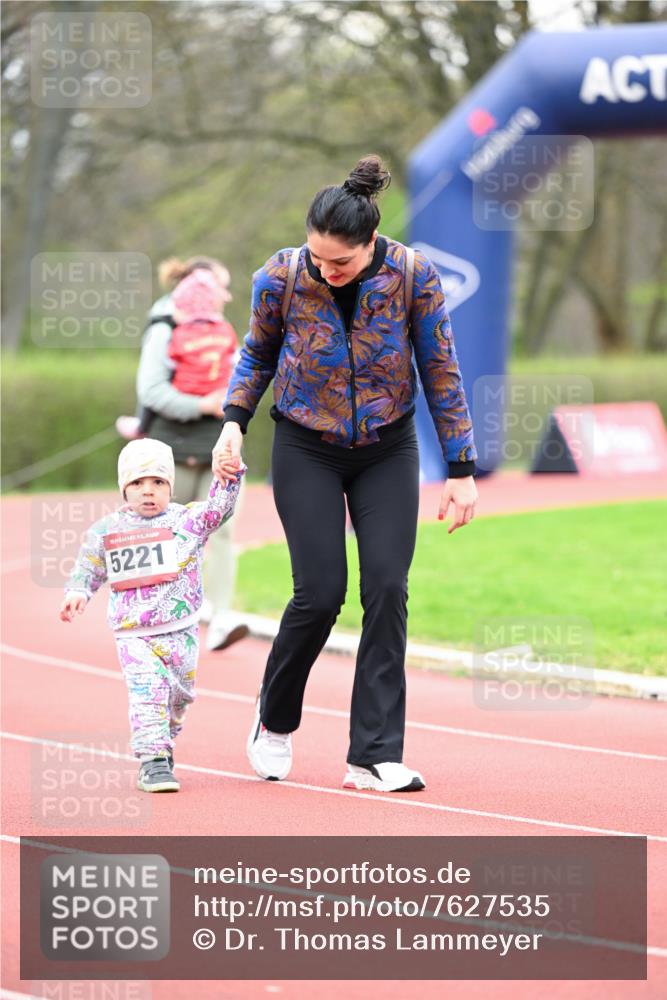 13.04.2025 - Hammer Lauf Dr. Thomas Lammeyer http://msf.ph/oto/7627535 13.04.2025 09:04:34 Laufen 5221 meine-sportfotos.de