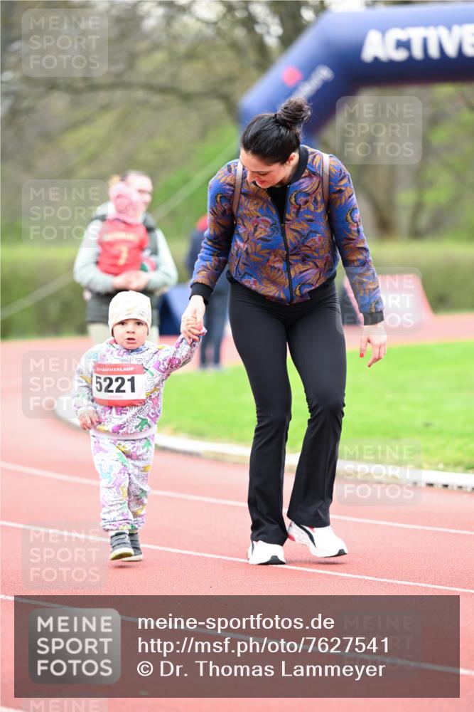13.04.2025 - Hammer Lauf Dr. Thomas Lammeyer http://msf.ph/oto/7627541 13.04.2025 09:04:35 Laufen 5221 meine-sportfotos.de