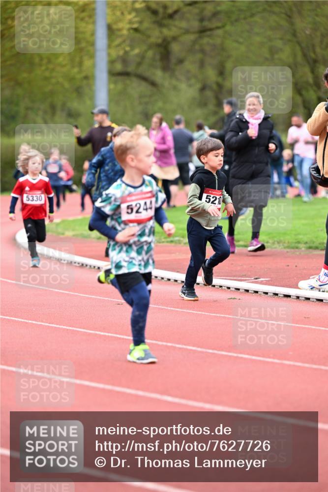 13.04.2025 - Hammer Lauf Dr. Thomas Lammeyer http://msf.ph/oto/7627726 13.04.2025 09:10:26 Laufen 5330, 5244, 15, 520 meine-sportfotos.de