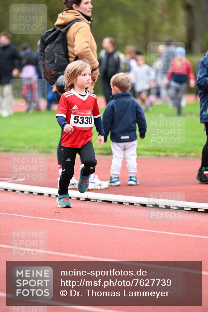 13.04.2025 - Hammer Lauf Dr. Thomas Lammeyer http://msf.ph/oto/7627739 13.04.2025 09:10:28 Laufen 15, 5330 meine-sportfotos.de