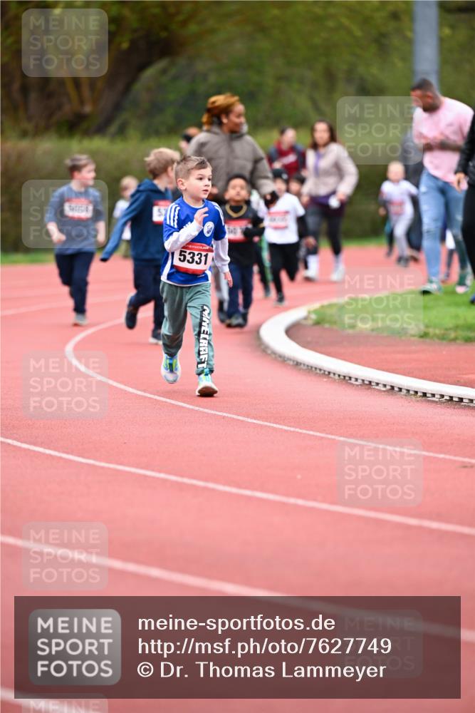 13.04.2025 - Hammer Lauf Dr. Thomas Lammeyer http://msf.ph/oto/7627749 13.04.2025 09:10:30 Laufen 5331 meine-sportfotos.de