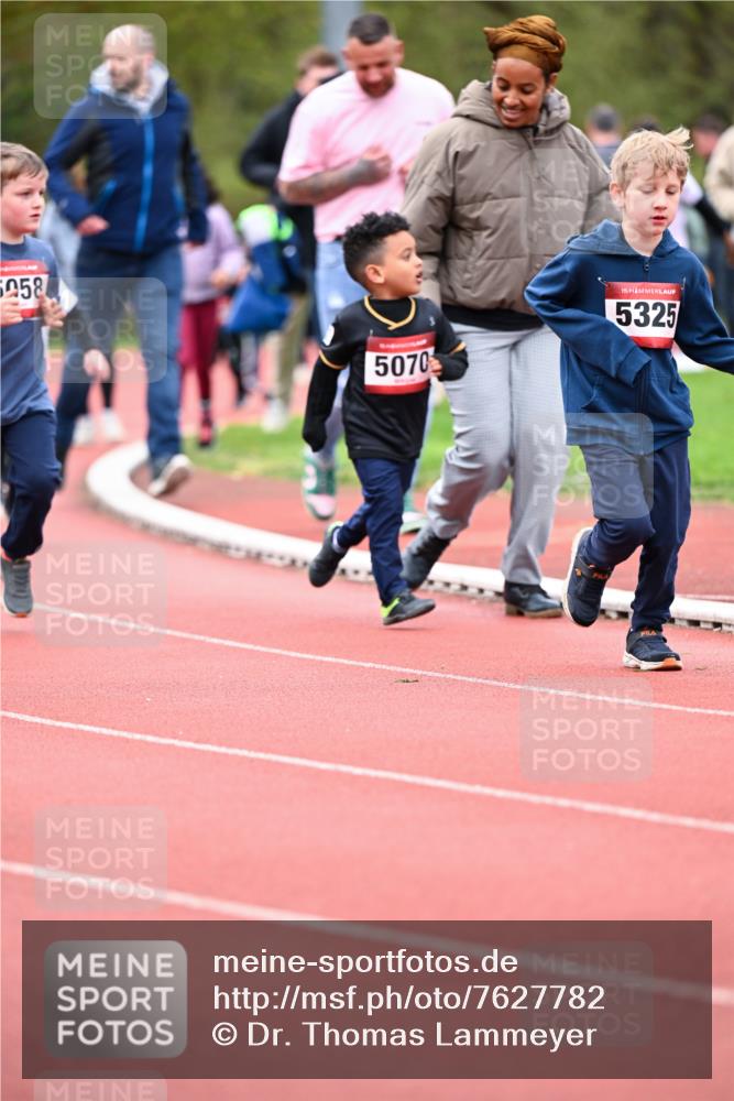 13.04.2025 - Hammer Lauf Dr. Thomas Lammeyer http://msf.ph/oto/7627782 13.04.2025 09:10:35 Laufen 5058, 5070, 15, 5325 meine-sportfotos.de
