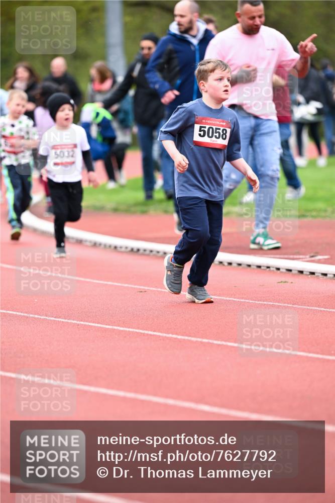 13.04.2025 - Hammer Lauf Dr. Thomas Lammeyer http://msf.ph/oto/7627792 13.04.2025 09:10:36 Laufen 5032, 15, 5058 meine-sportfotos.de